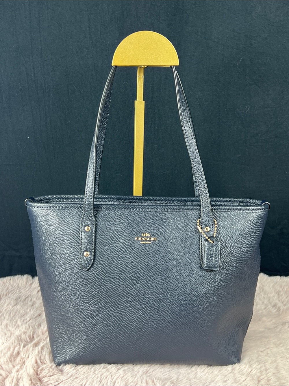 Coach City Zip Tote Crossgrain Leather Navy Blue Gold Hardware F22967 - EUC